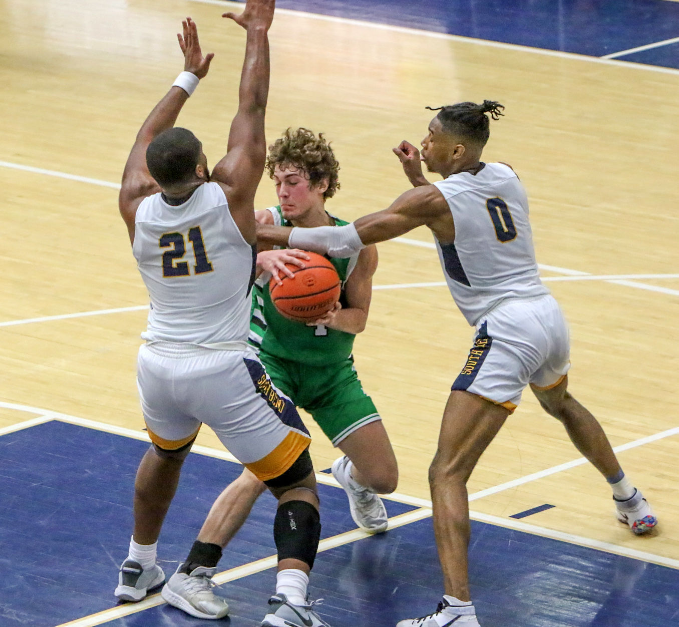 Valpo/SB Riley, boy's basketball regionals